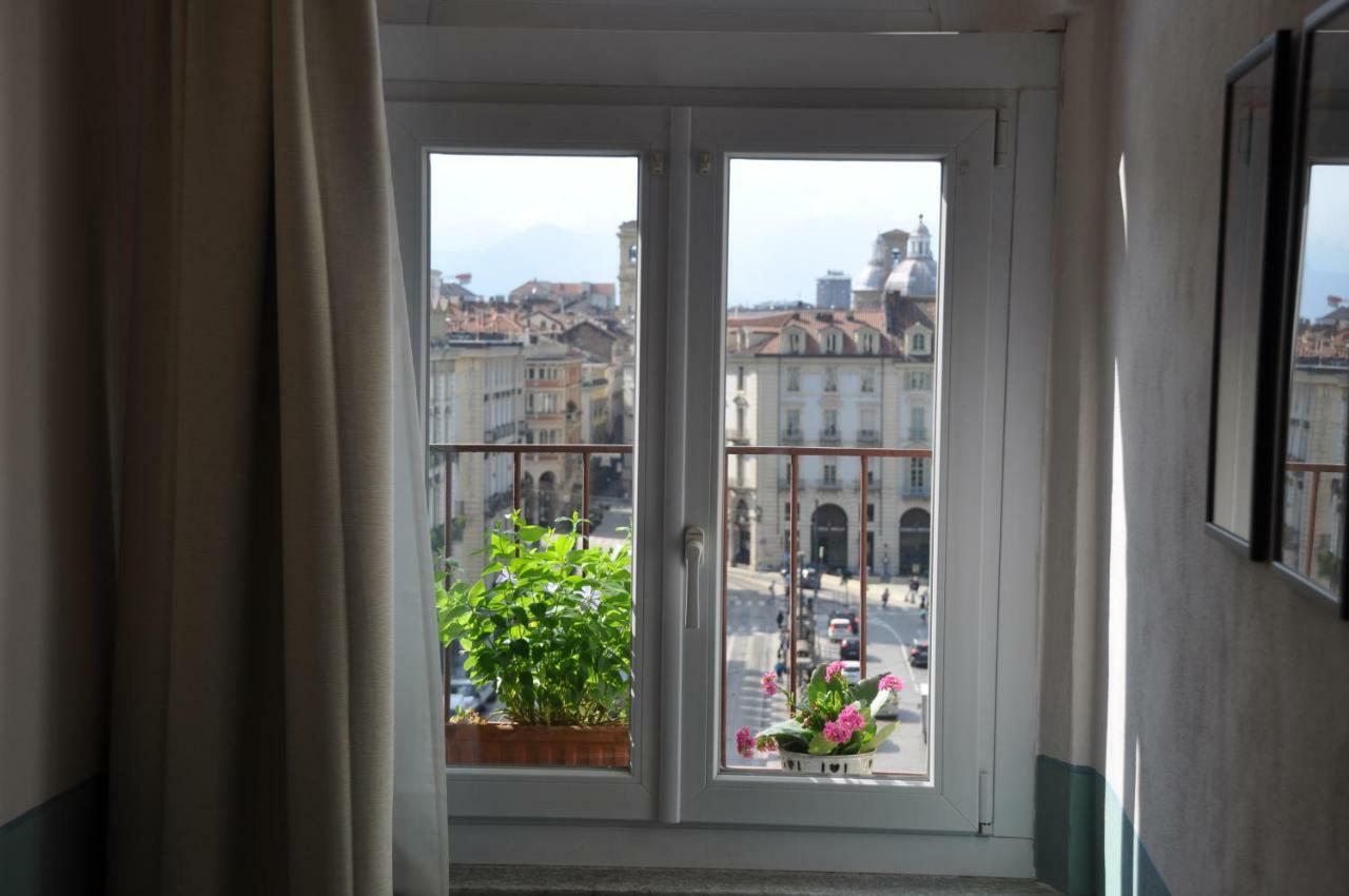 Mansarda In Piazza Castello Apartment Turin Bagian luar foto